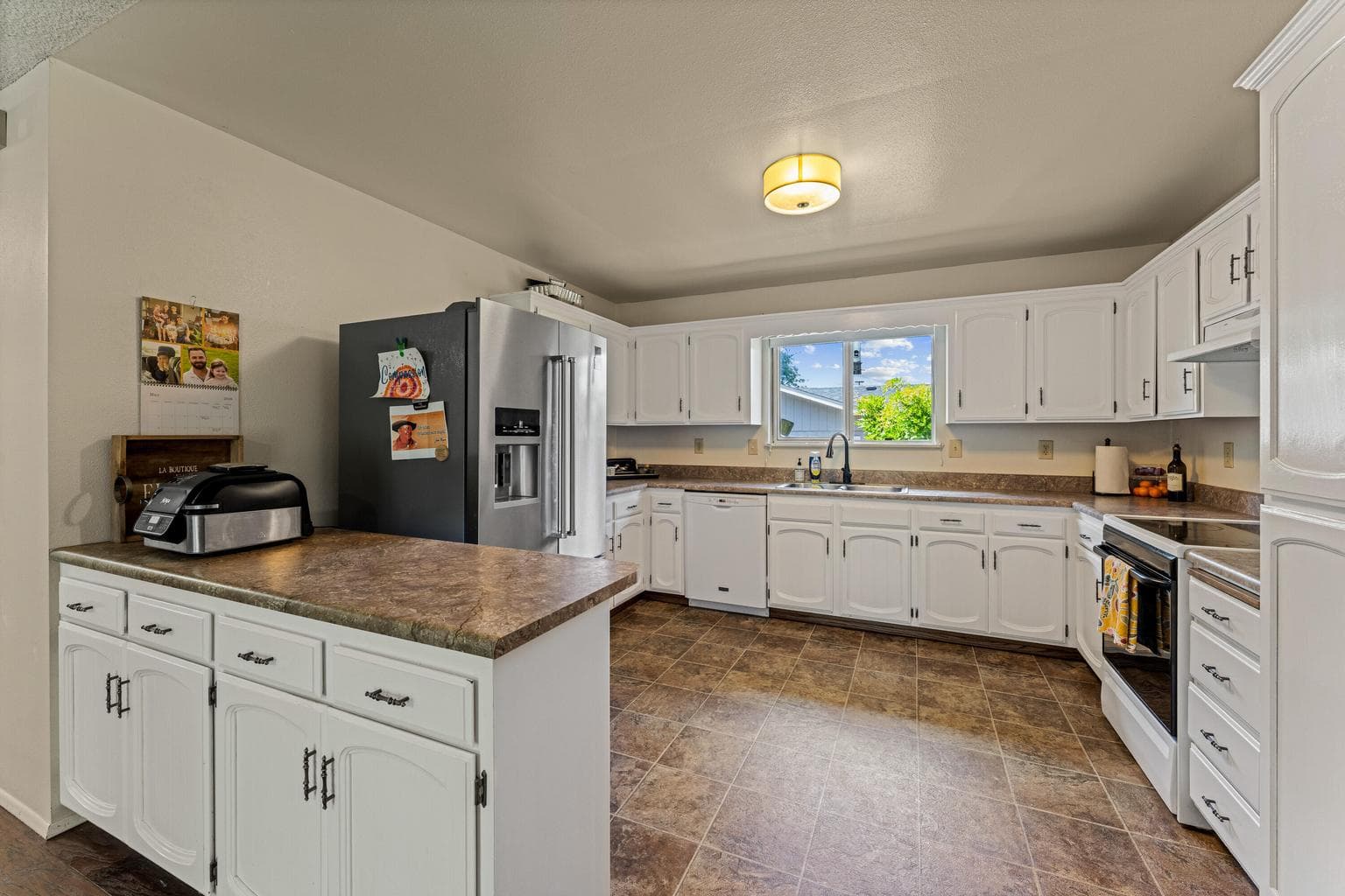 Photo of 210 Sky Crest 5 of 25