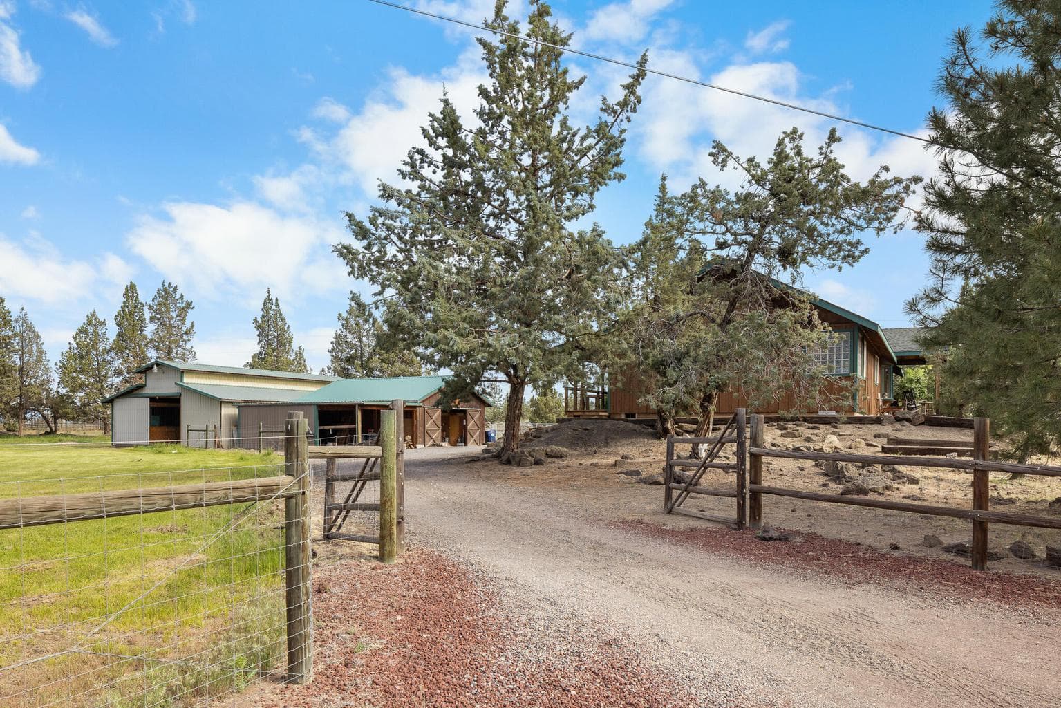 Photo of 575 SW 55th Place 50 of 59