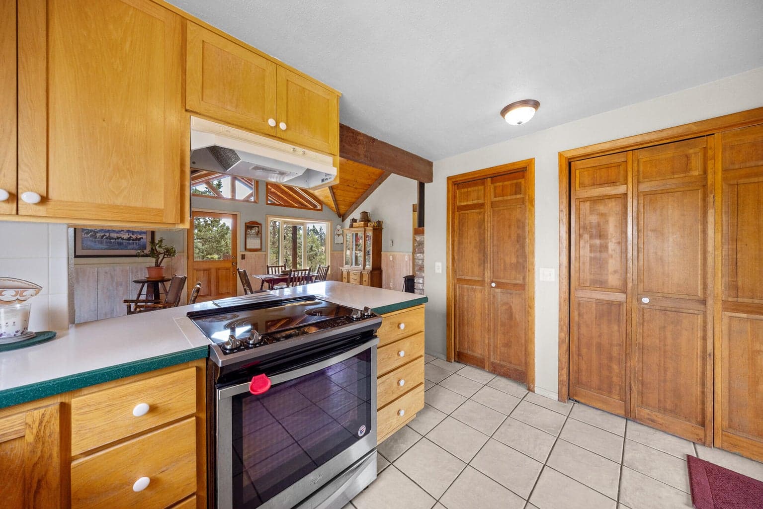 Photo of 575 SW 55th Place 13 of 59