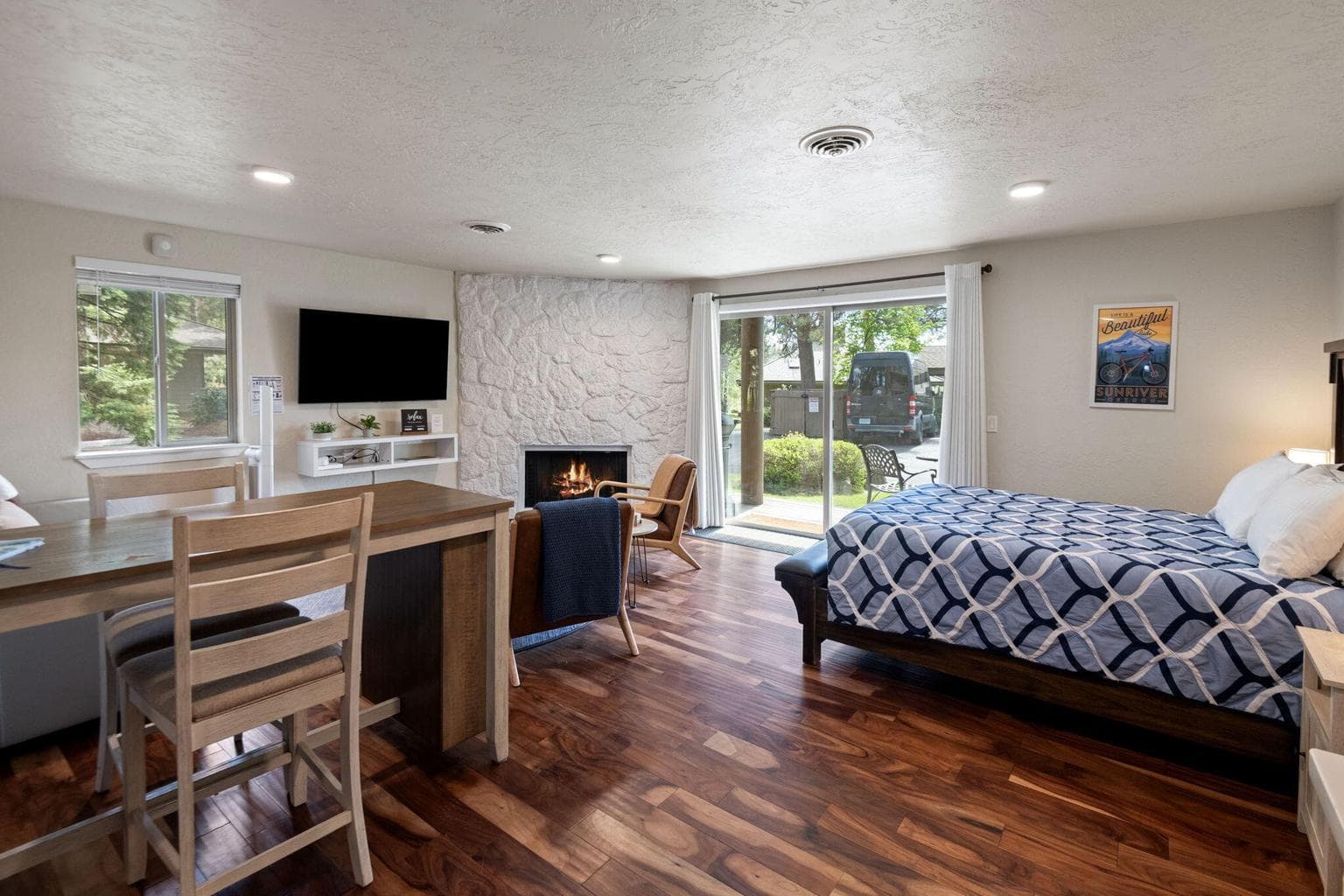 Photo of 17654 Pinnacle 2 of 25