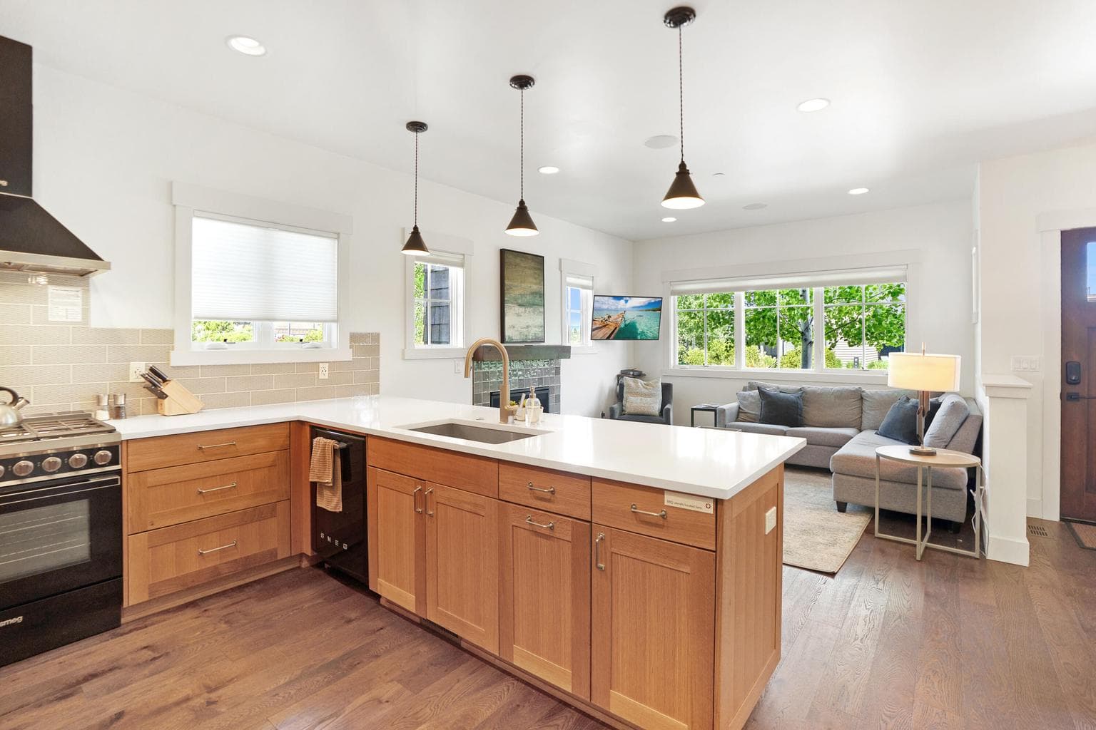 Photo of 61261 Tetherow Drive 8 of 30