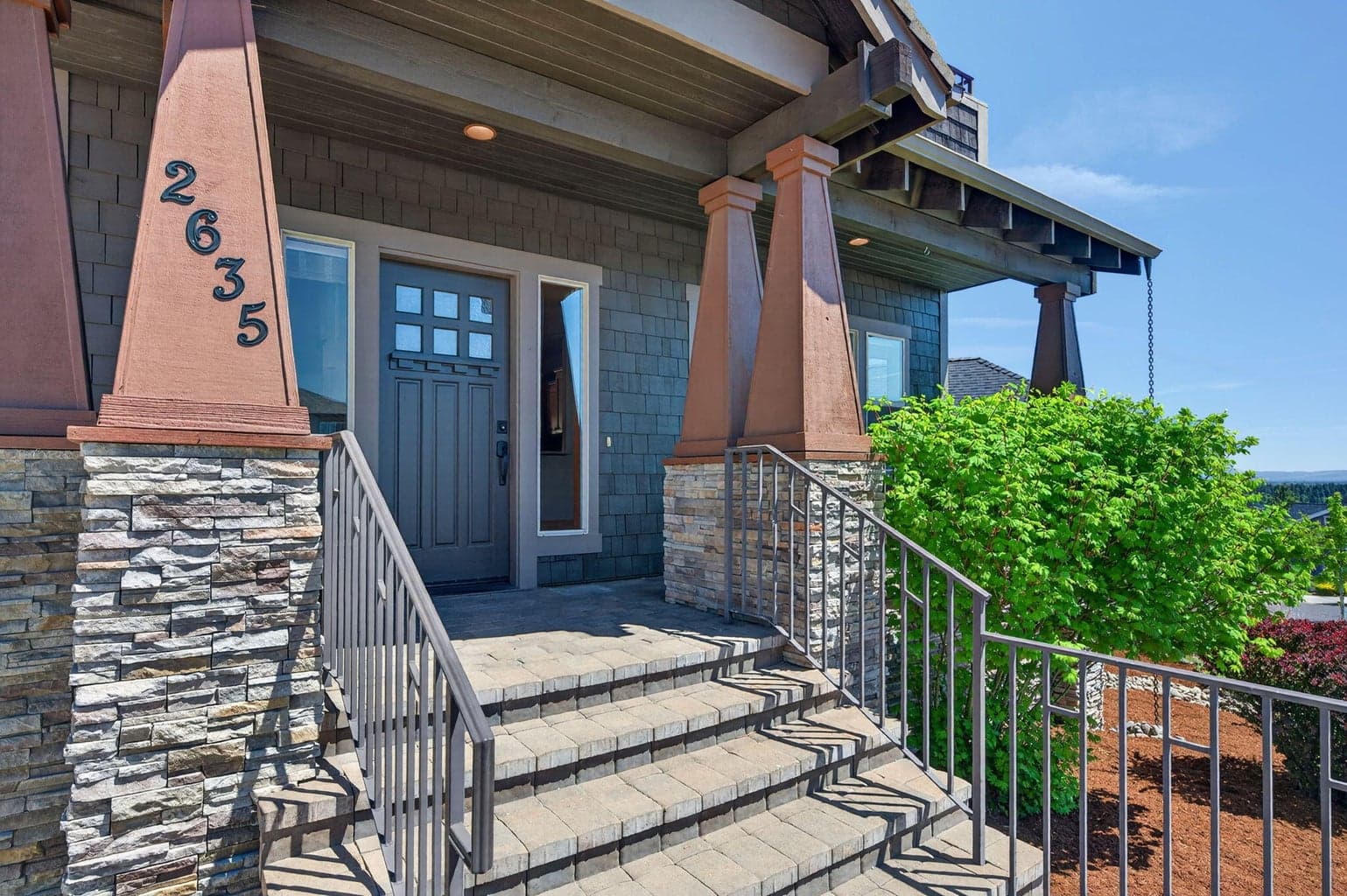 Photo of 2635 Awbrey Point 2 of 42