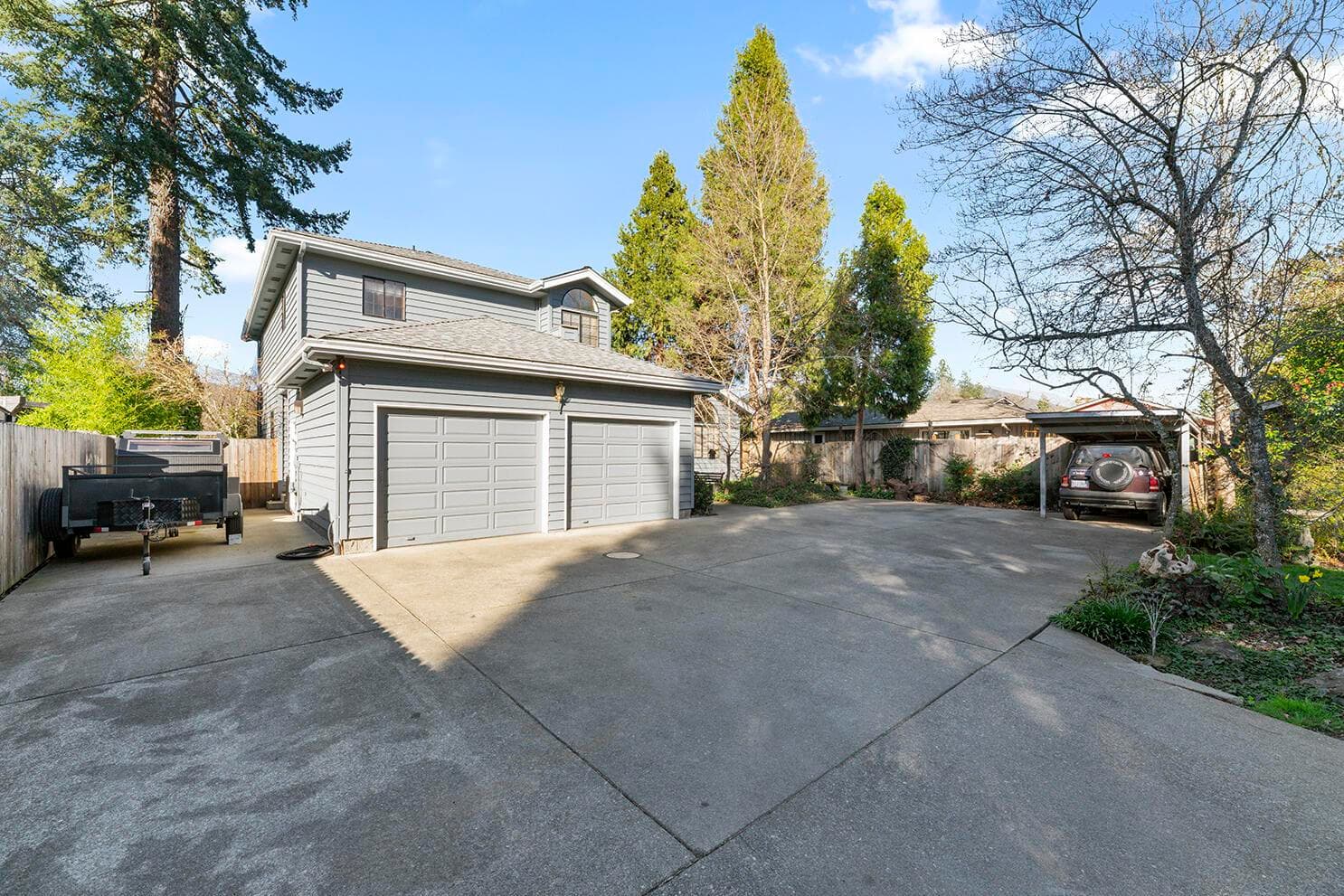 Photo of 1352 Park 4 of 50