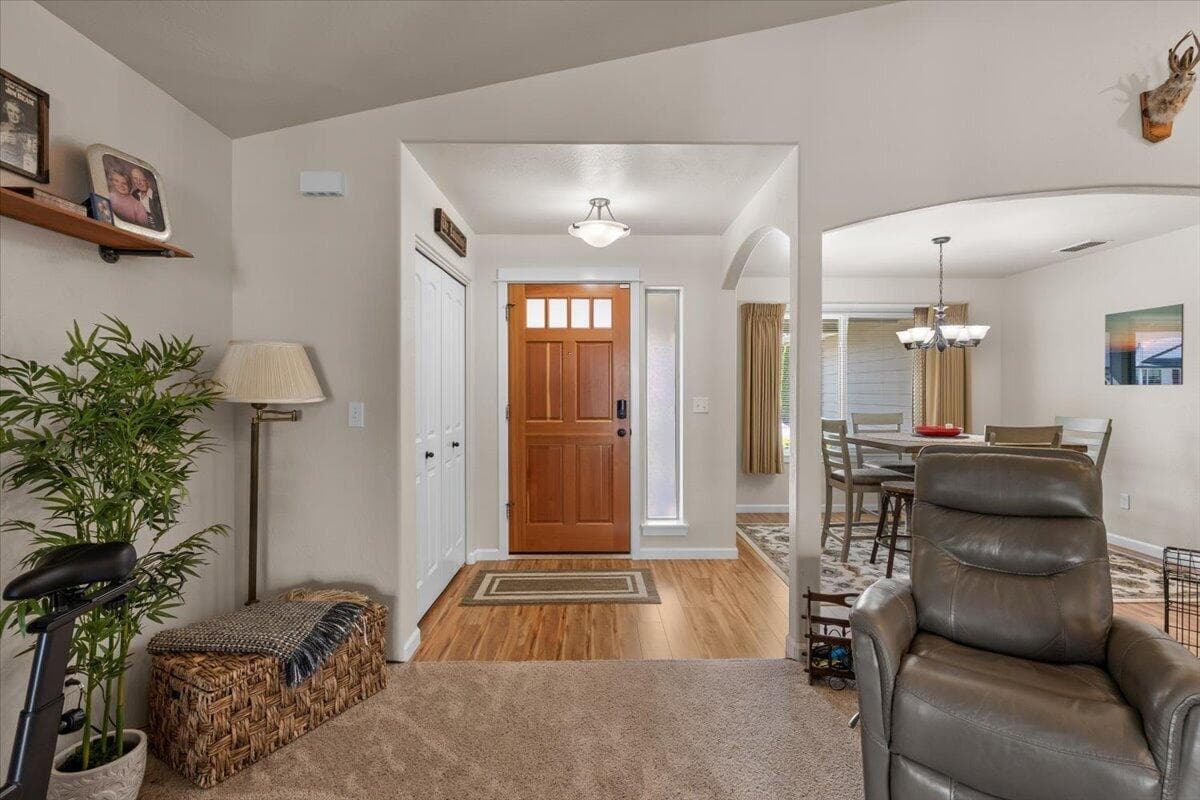 Photo of 348 Wagner Meadows 5 of 23