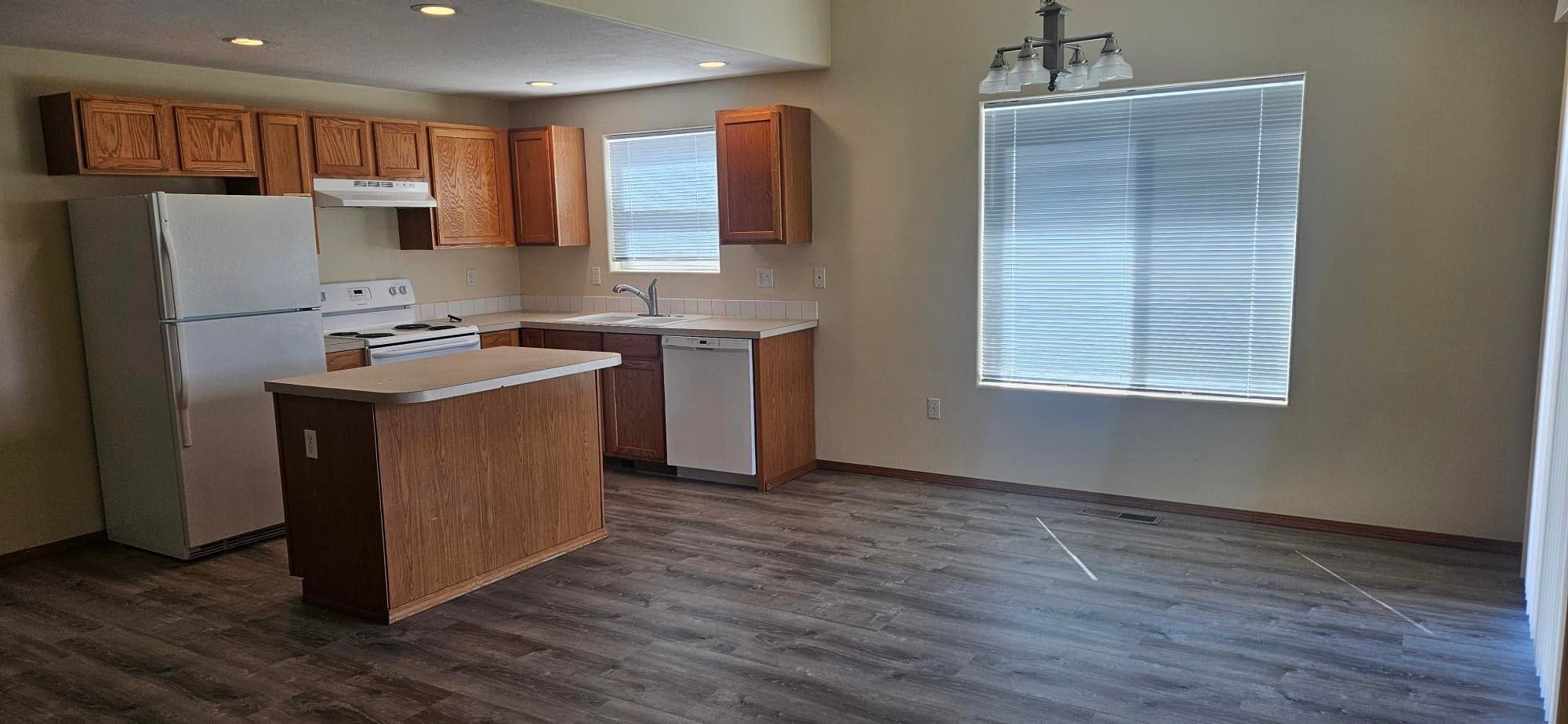 Photo of 578 Marigold 3 of 12