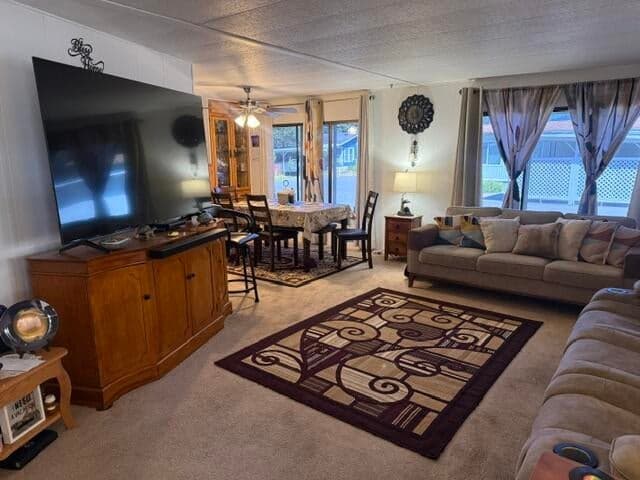 Photo of 315 Evans Creek 4 of 27
