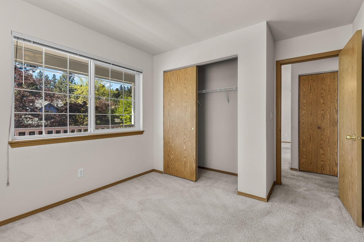 Flexible secondary bedrooms ideal for guests, office space or hobbies.