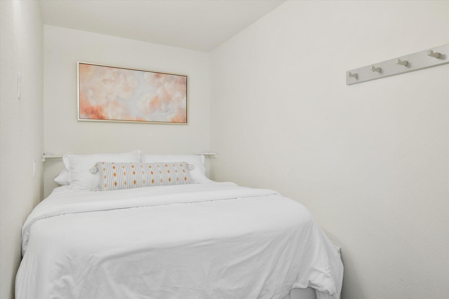 Photo of 18575 SW Century Drive 10 of 31