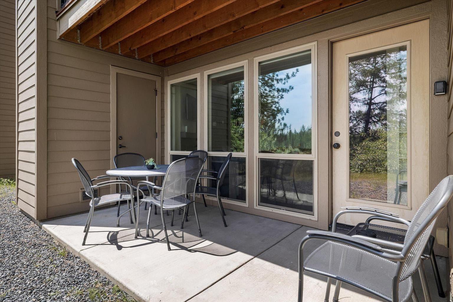 Photo of 18575 SW Century Drive 13 of 31