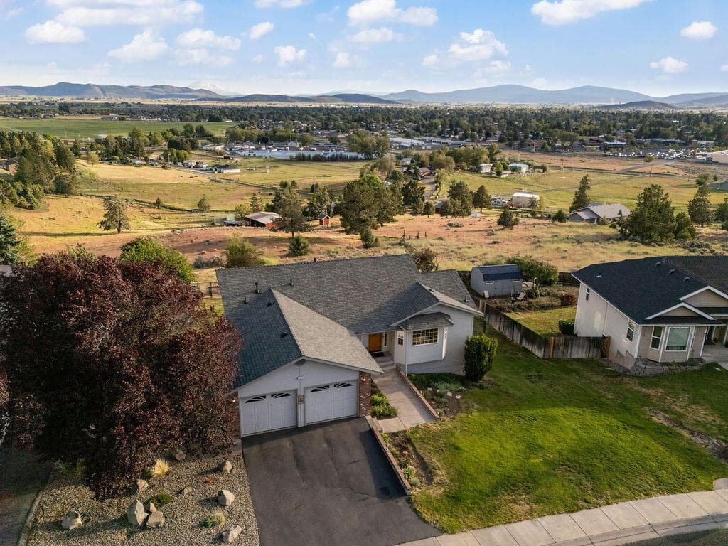 Photo of 2220 Kimberly 2 of 48