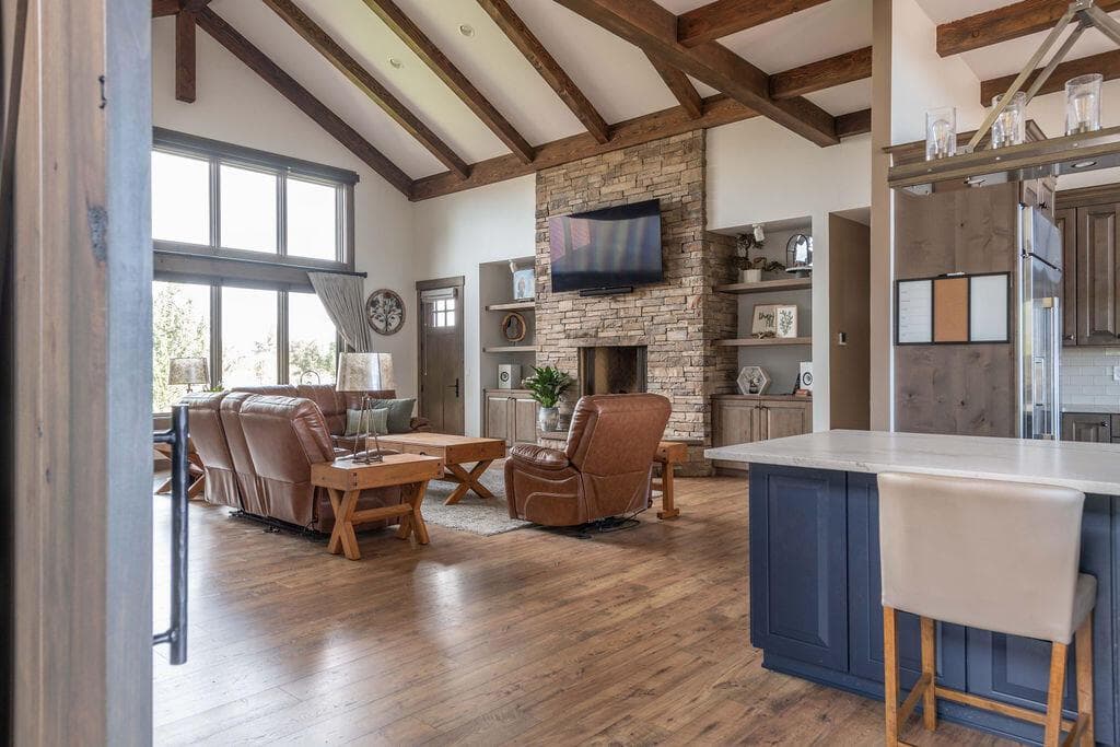 Photo of 61465 White Peaks Court 50 of 130