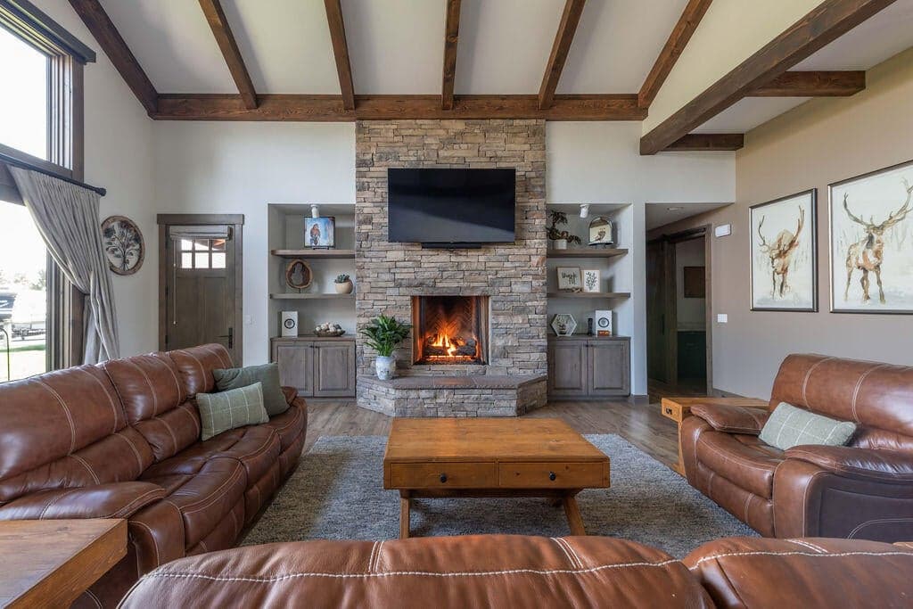 Photo of 61465 White Peaks Court 55 of 130