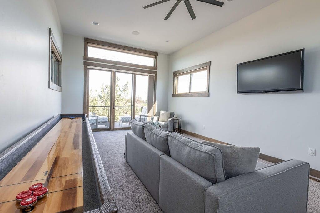 Photo of 61465 White Peaks Court 62 of 130