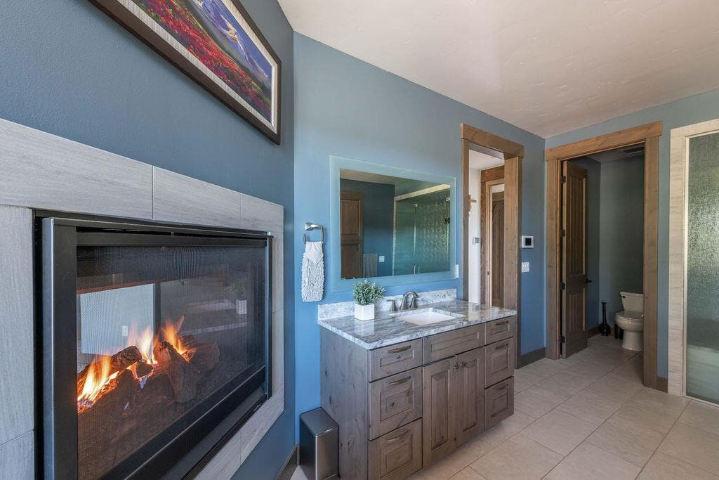 Photo of 61465 White Peaks Court 82 of 130