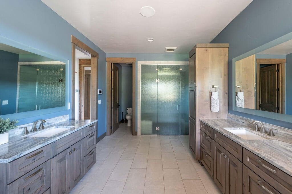 Photo of 61465 White Peaks Court 83 of 130