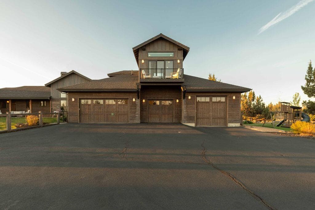 Photo of 61465 White Peaks Court 93 of 130