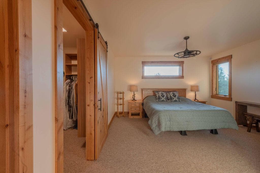 Photo of 61465 White Peaks Court 111 of 130