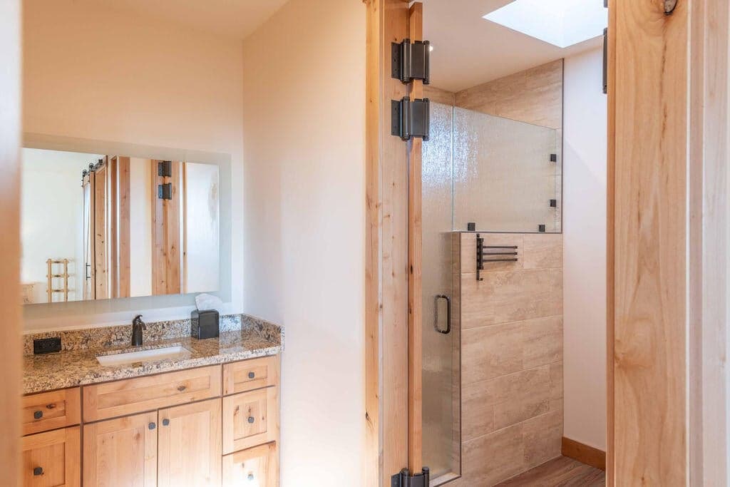 Photo of 61465 White Peaks Court 113 of 130