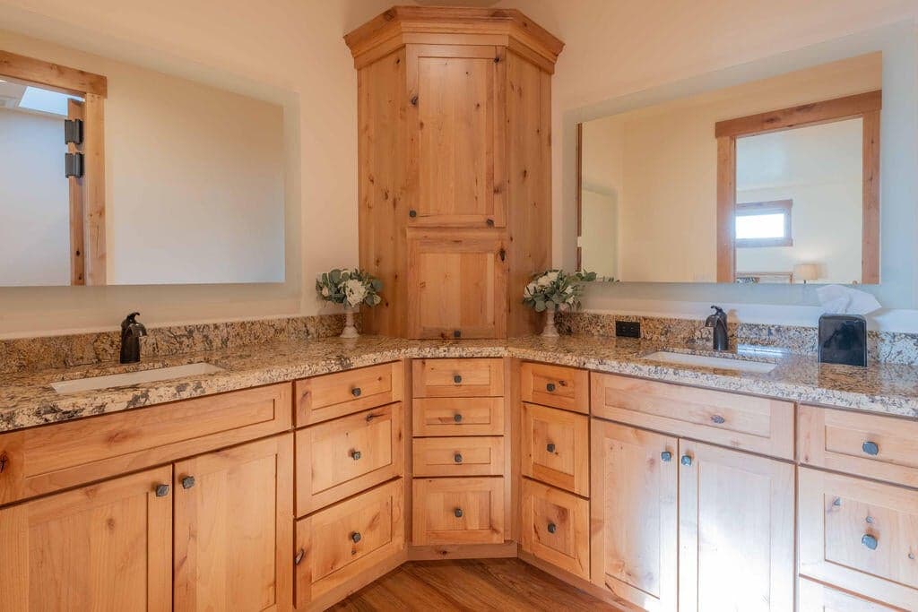 Photo of 61465 White Peaks Court 112 of 130