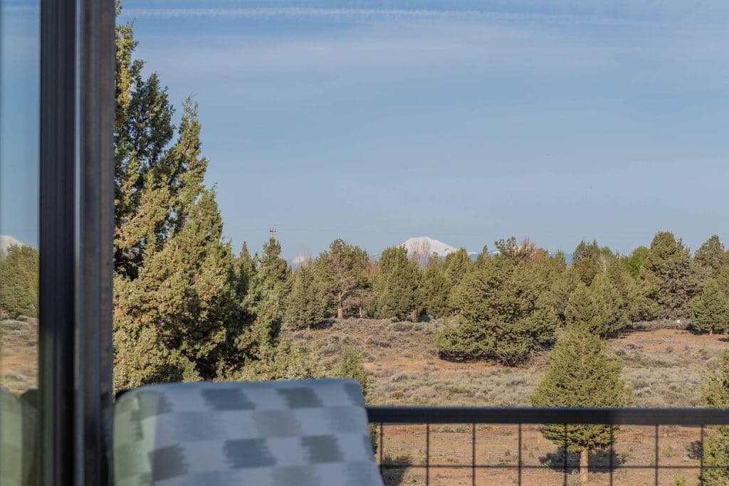 Photo of 61465 White Peaks Court 124 of 130