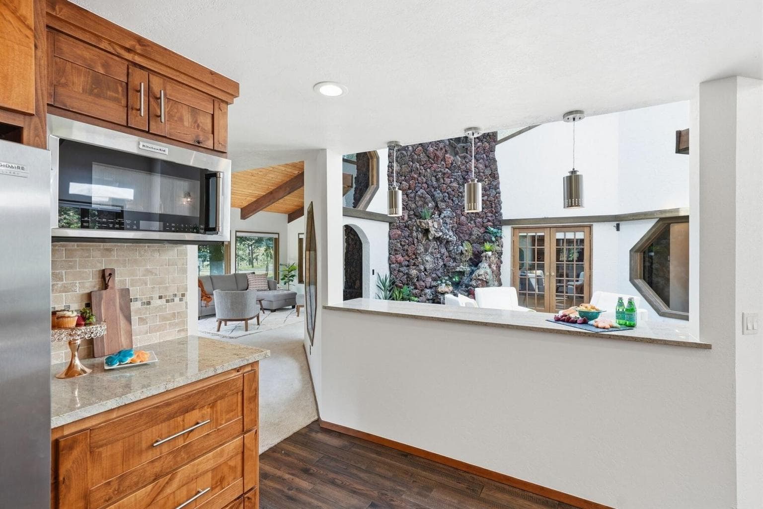Photo of 17735 Squirrel Lane 11 of 51