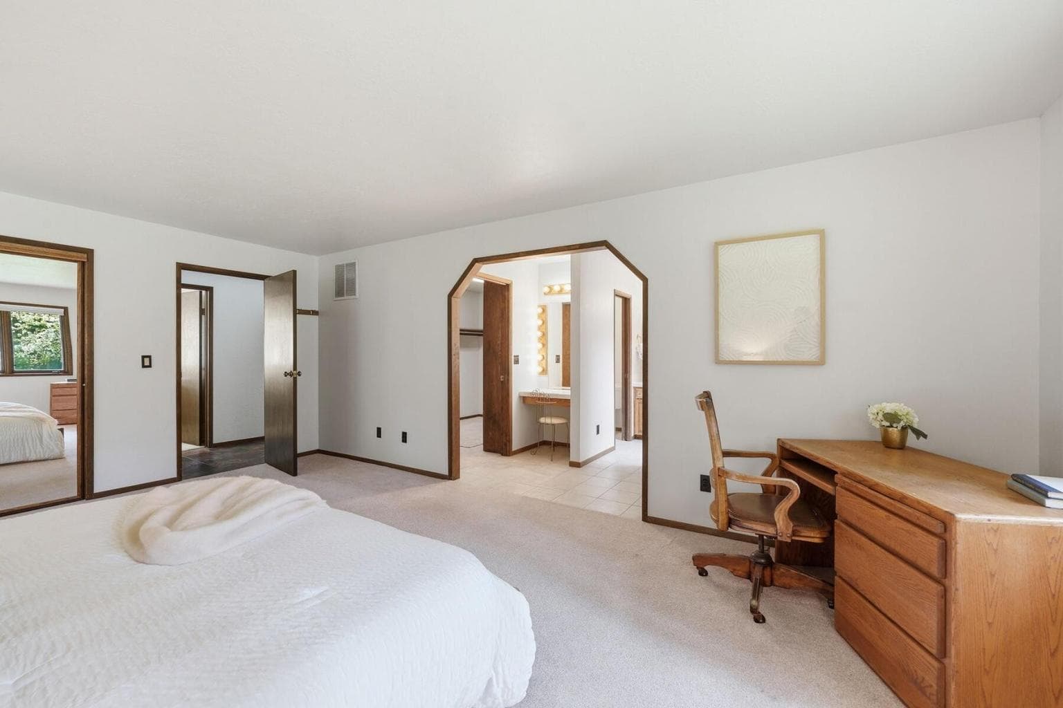 Photo of 17735 Squirrel Lane 28 of 51