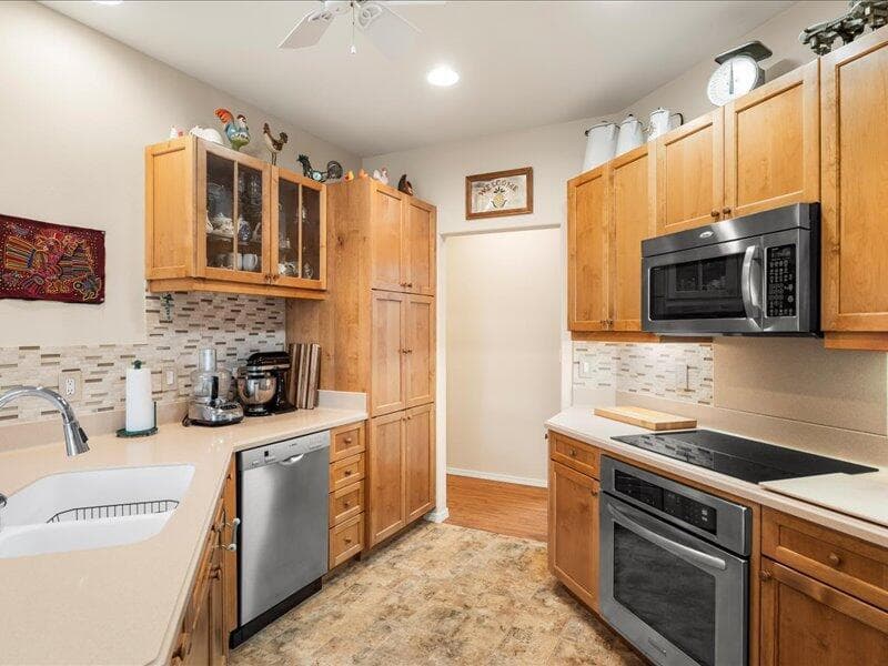Photo of 8051 Granite Falls Drive 33 of 114