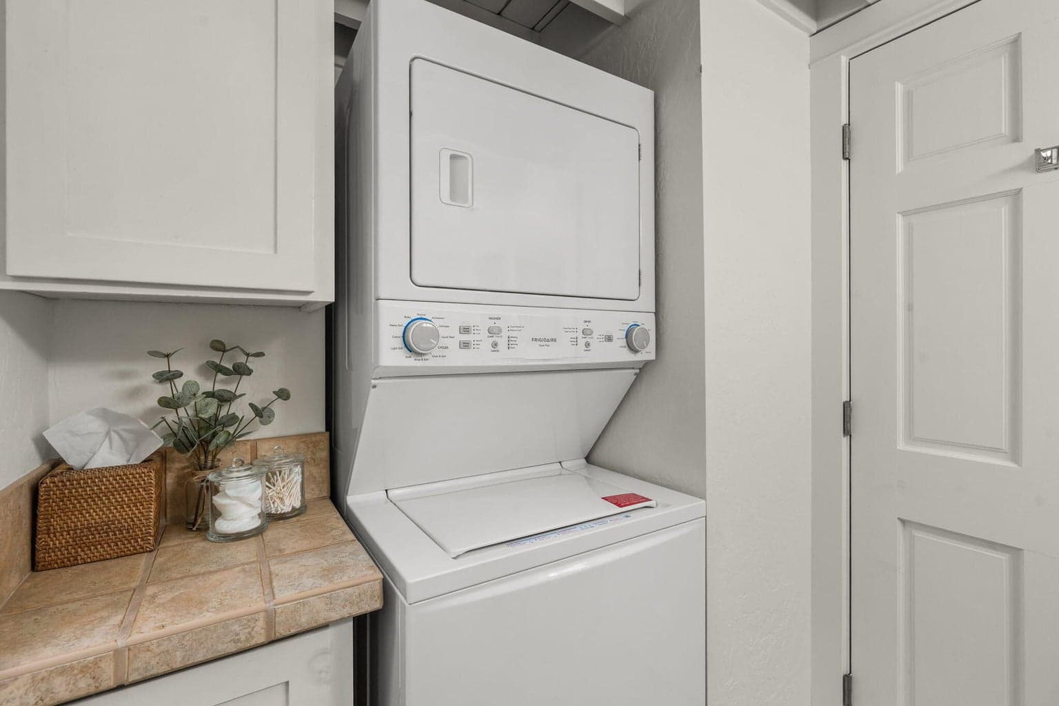 Stackable washer and dryer included