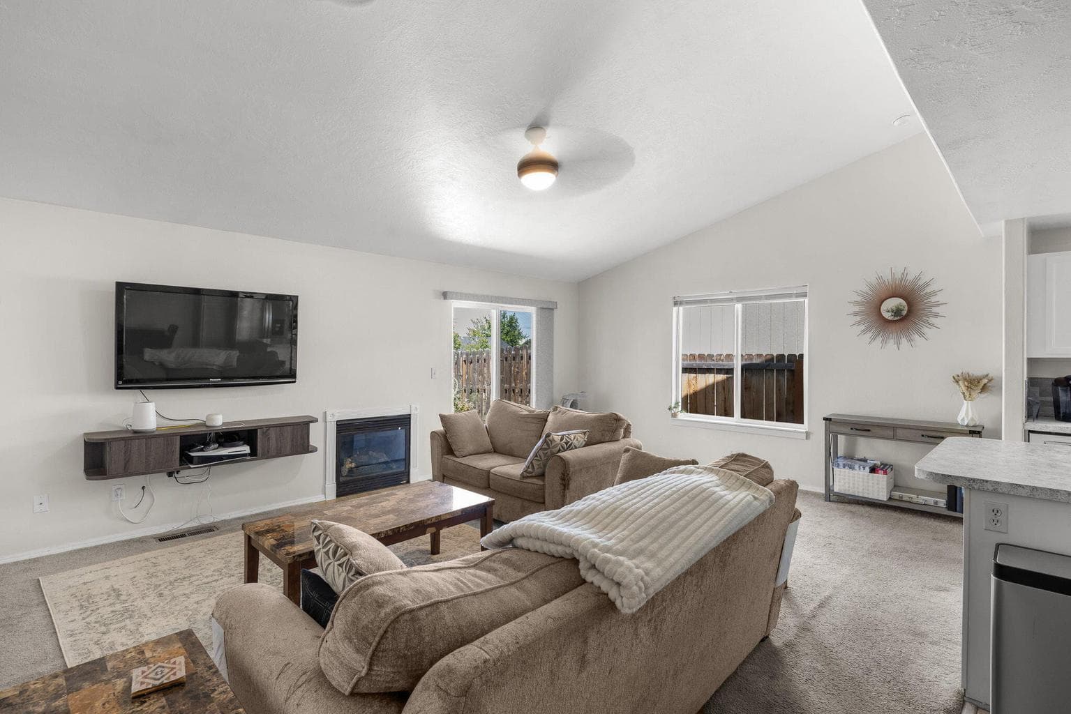 Photo of 1468 27th 5 of 26
