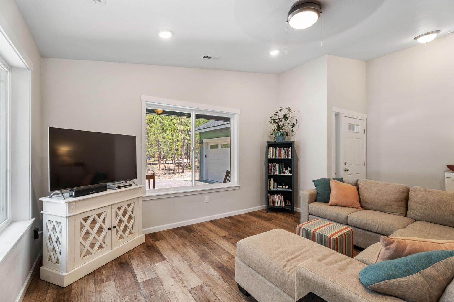 Photo of 15205 Ponderosa 4 of 42