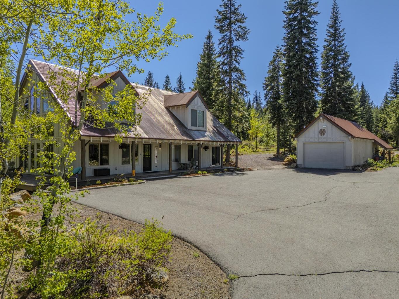 Photo of 41650 Clover Creek 2 of 75
