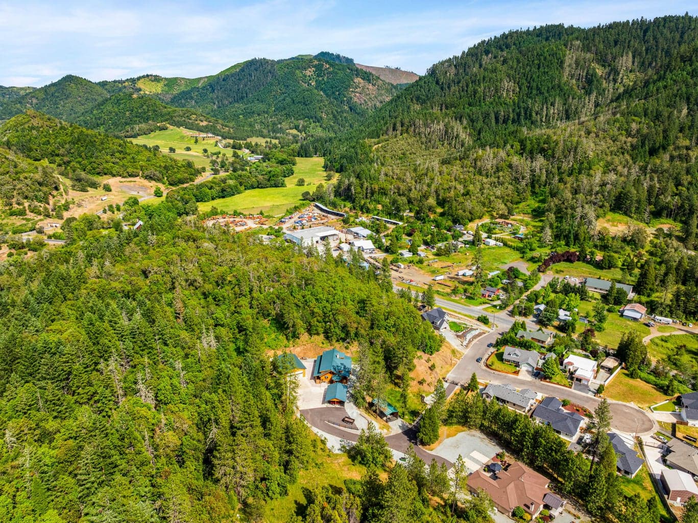 Photo of 225 Eagle Ridge 4 of 51