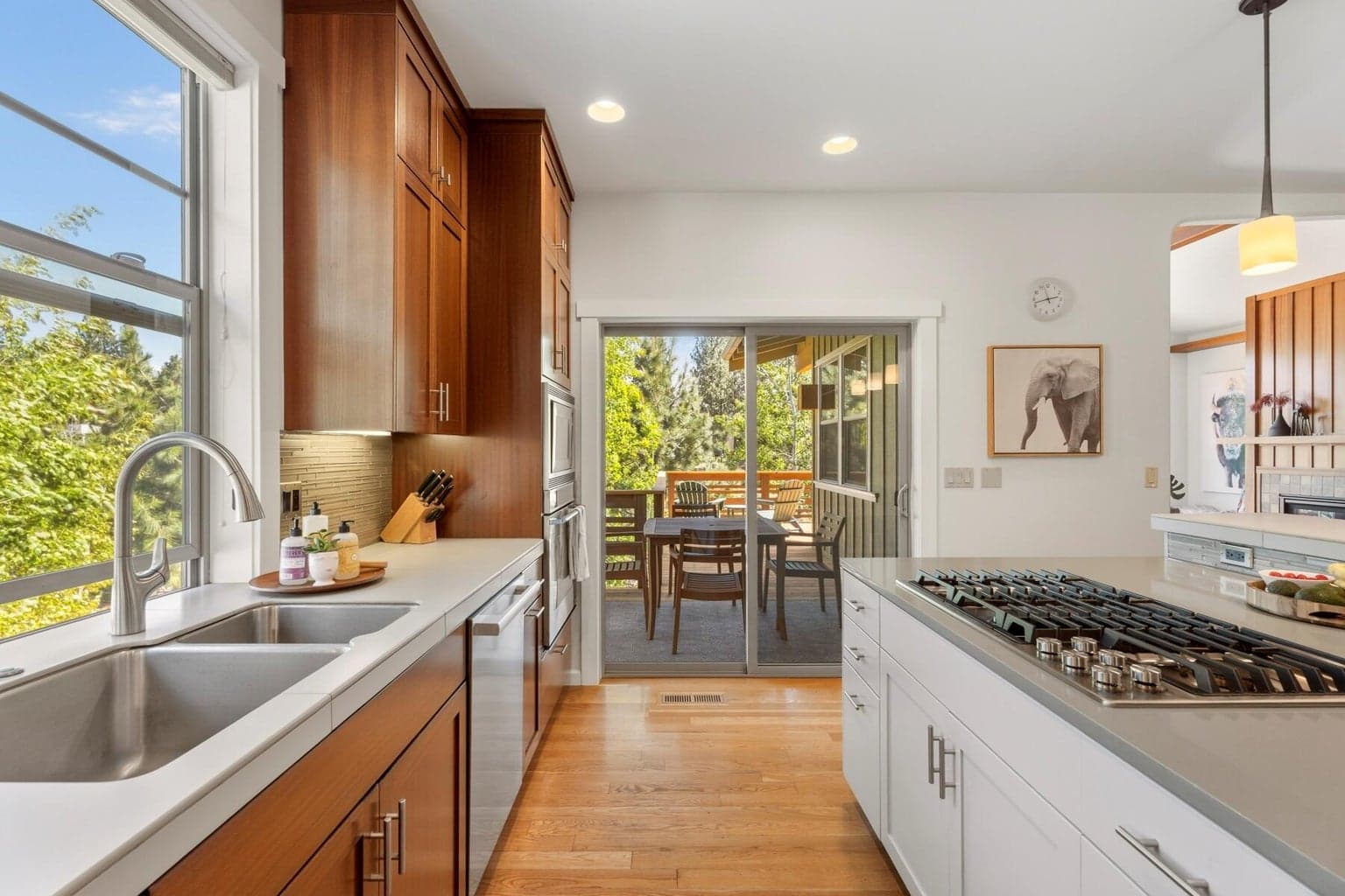 Photo of 2176 NW Lolo Drive 9 of 53