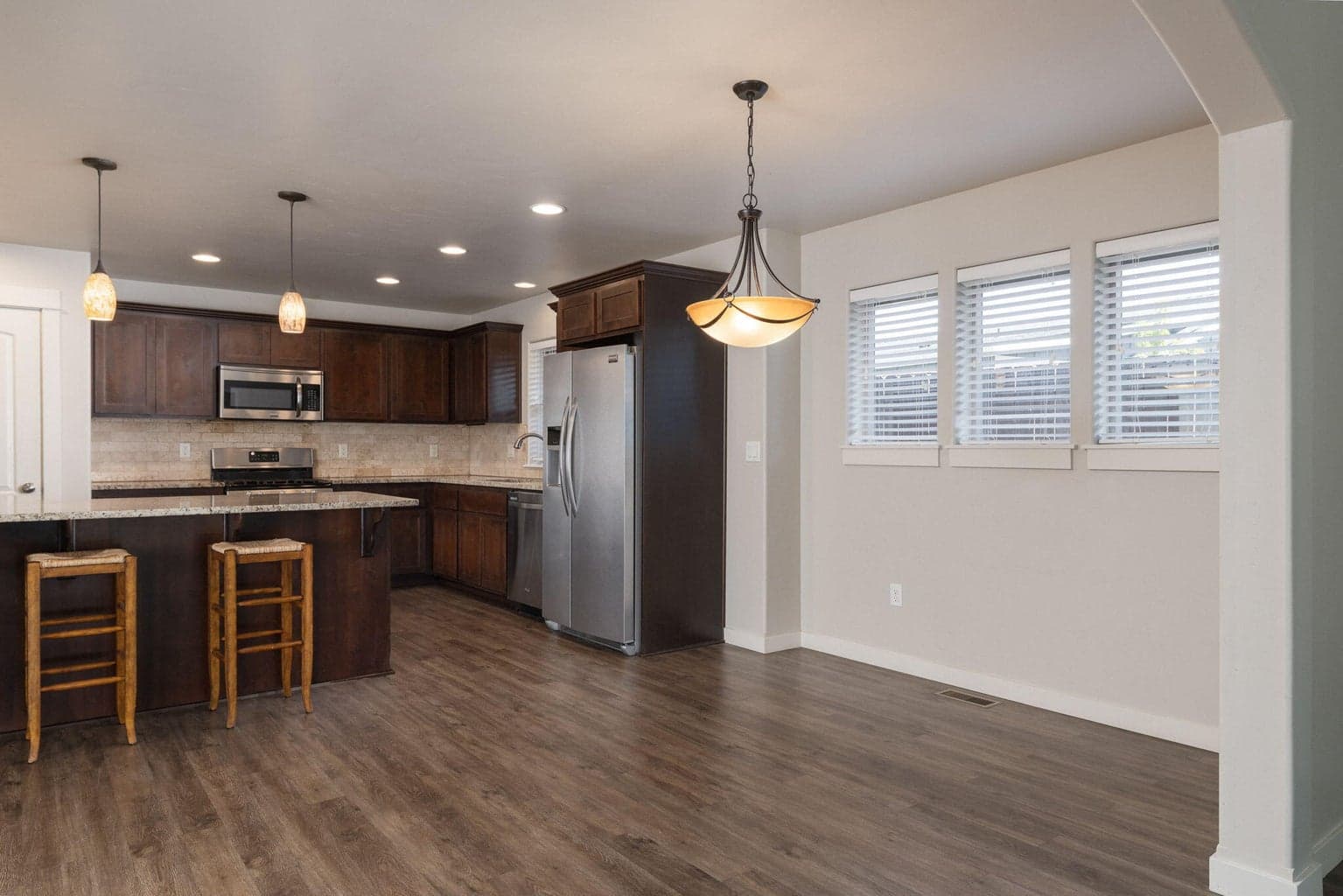 Photo of 21189 Capella 12 of 30