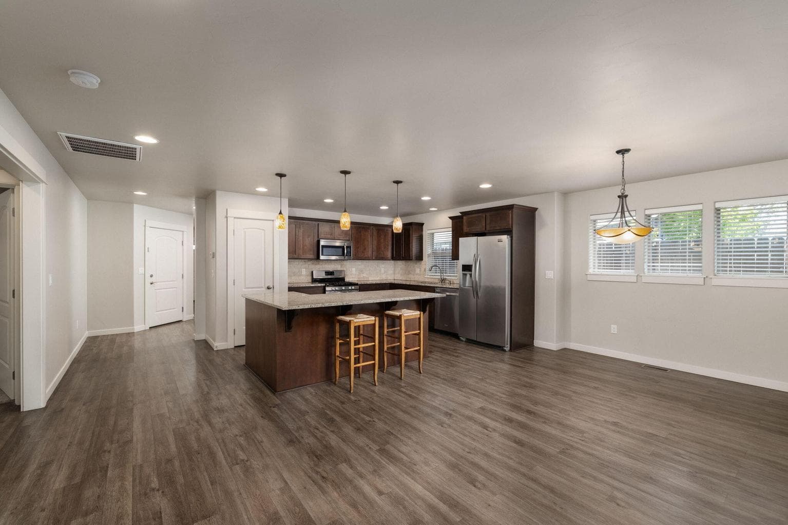 Photo of 21189 Capella 13 of 30