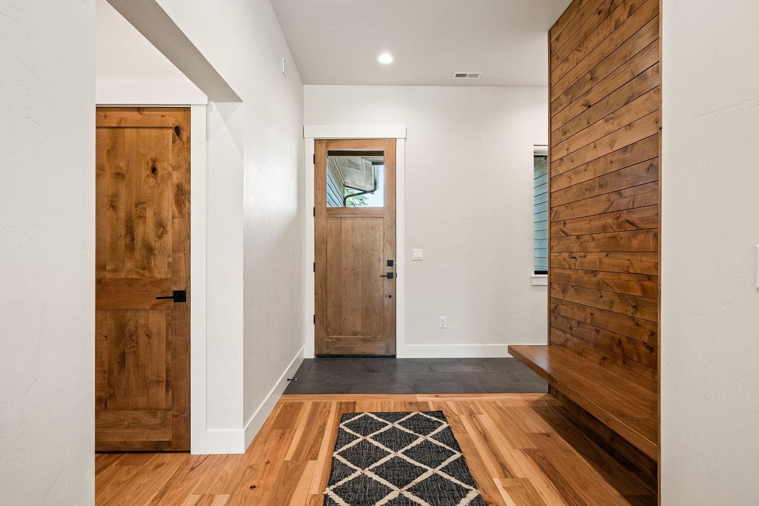 Photo of 18245 Forestbrook 4 of 63