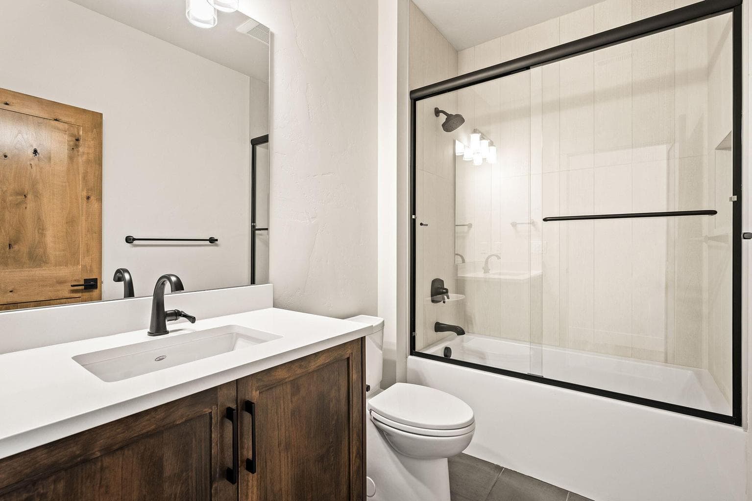 Photo of 18245 Forestbrook Loop 14 of 41