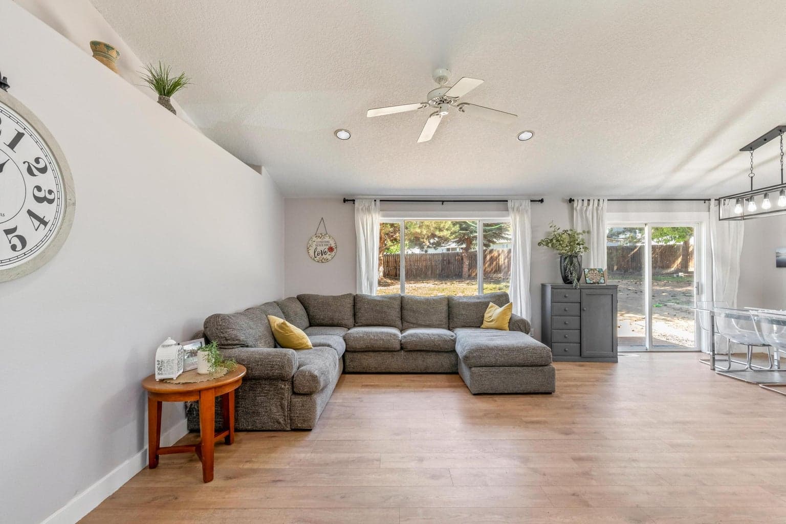 Photo of 1315 Mountain Ash 3 of 31