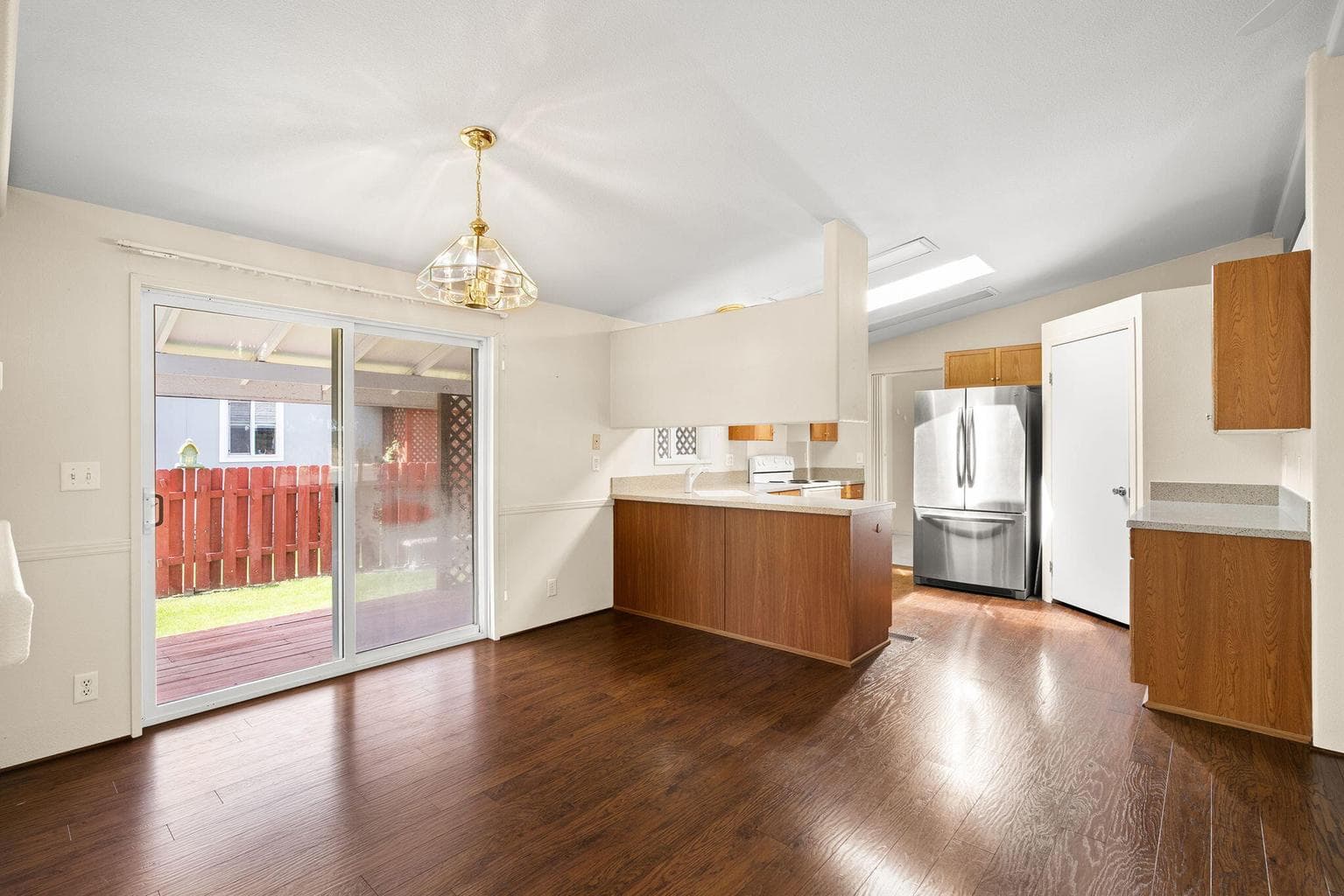 Photo of 1815 NE 6th Street 10 of 26