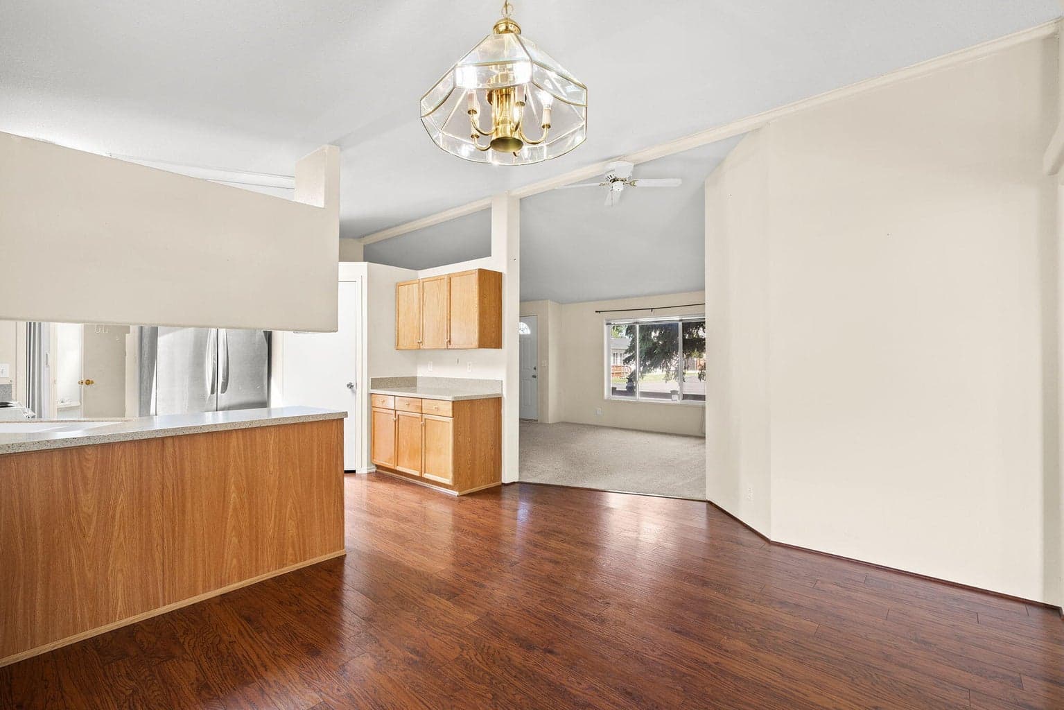 Photo of 1815 NE 6th Street 11 of 26