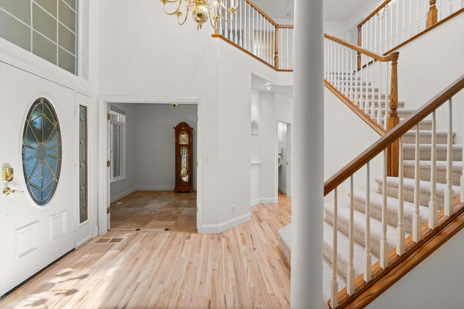 Photo of 2768 Kerrisdale Ridge 3 of 39