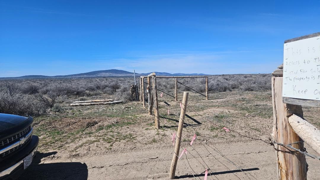 Photo of 2500 off Christmas Valley Hwy 5 of 6