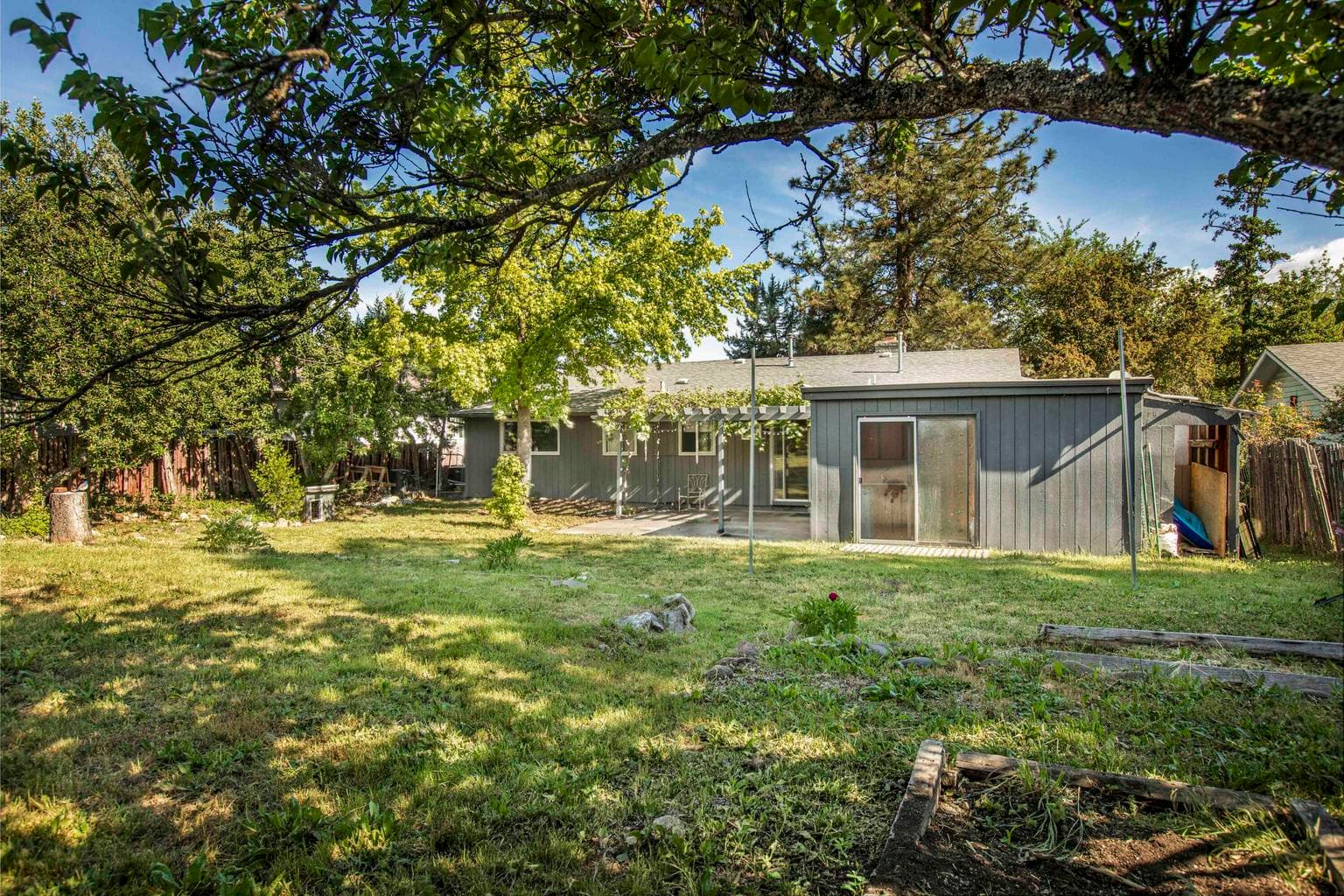 Photo of 374 Cambridge 3 of 34