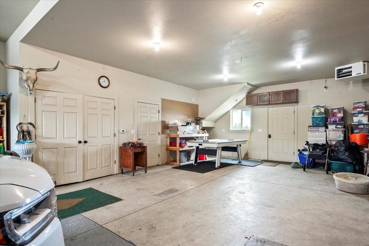 Photo of 1725 SW Parkway Drive 46 of 63