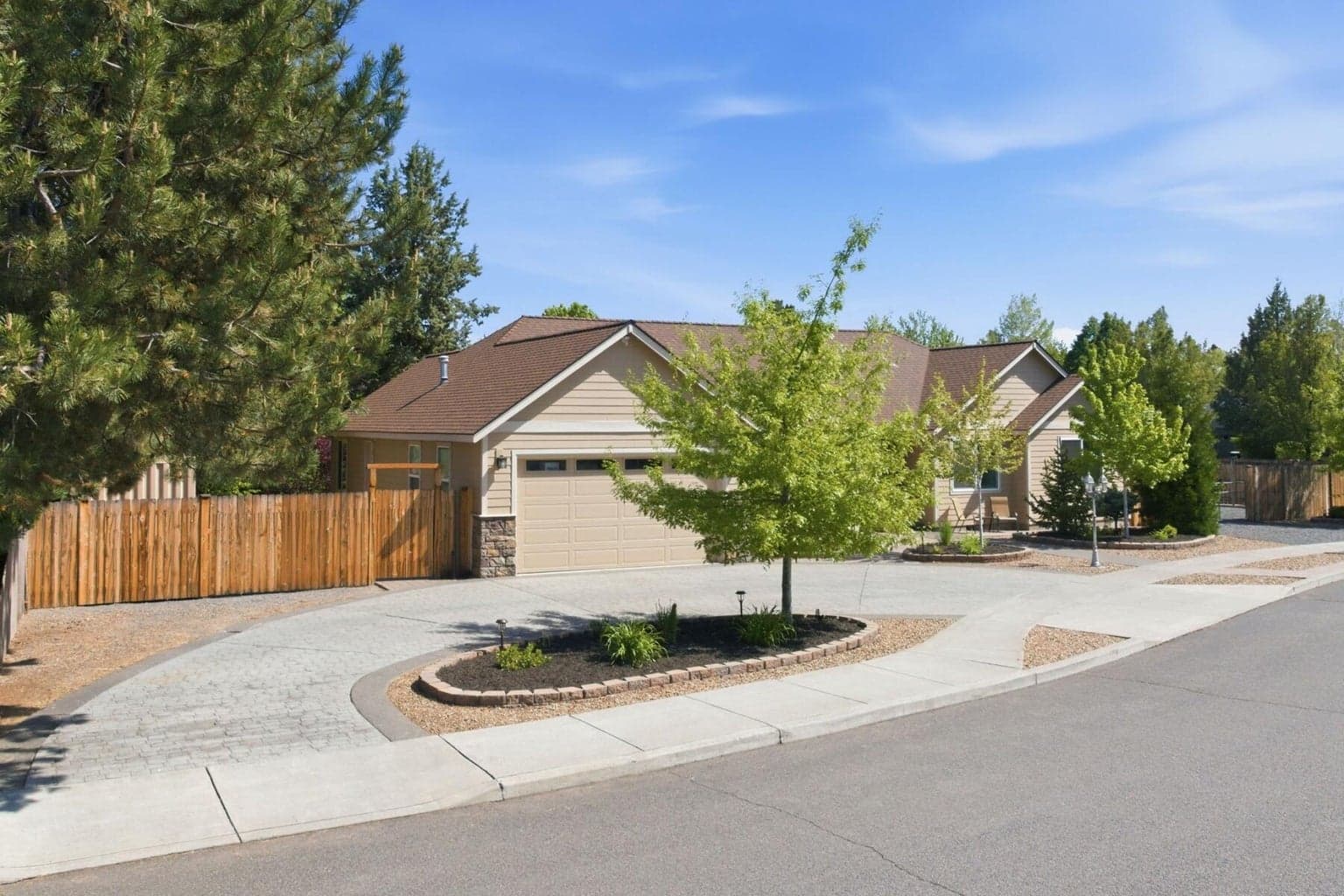 Photo of 20828 Cassin 5 of 33