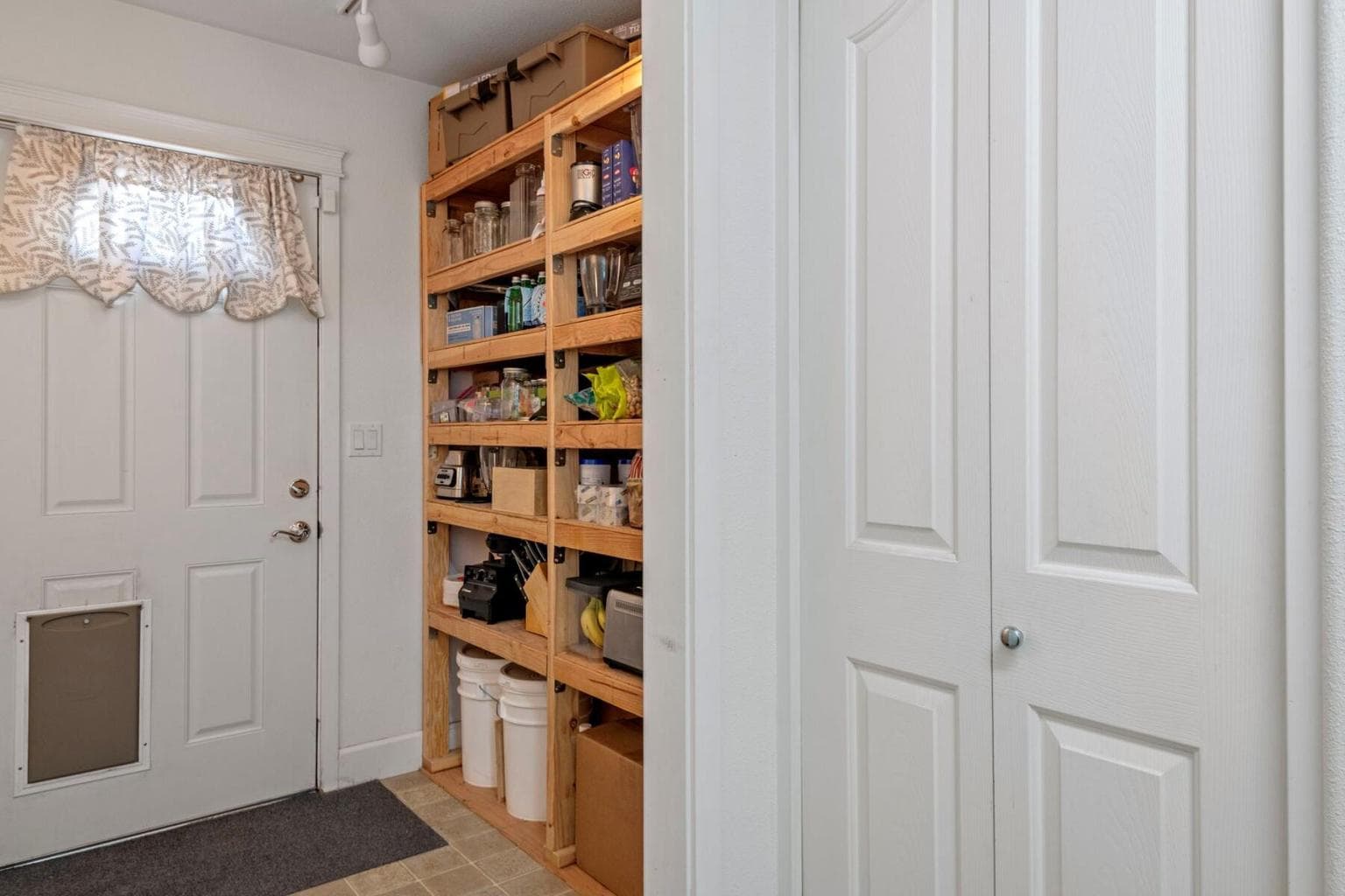 Photo of 20828 Cassin Drive 13 of 32