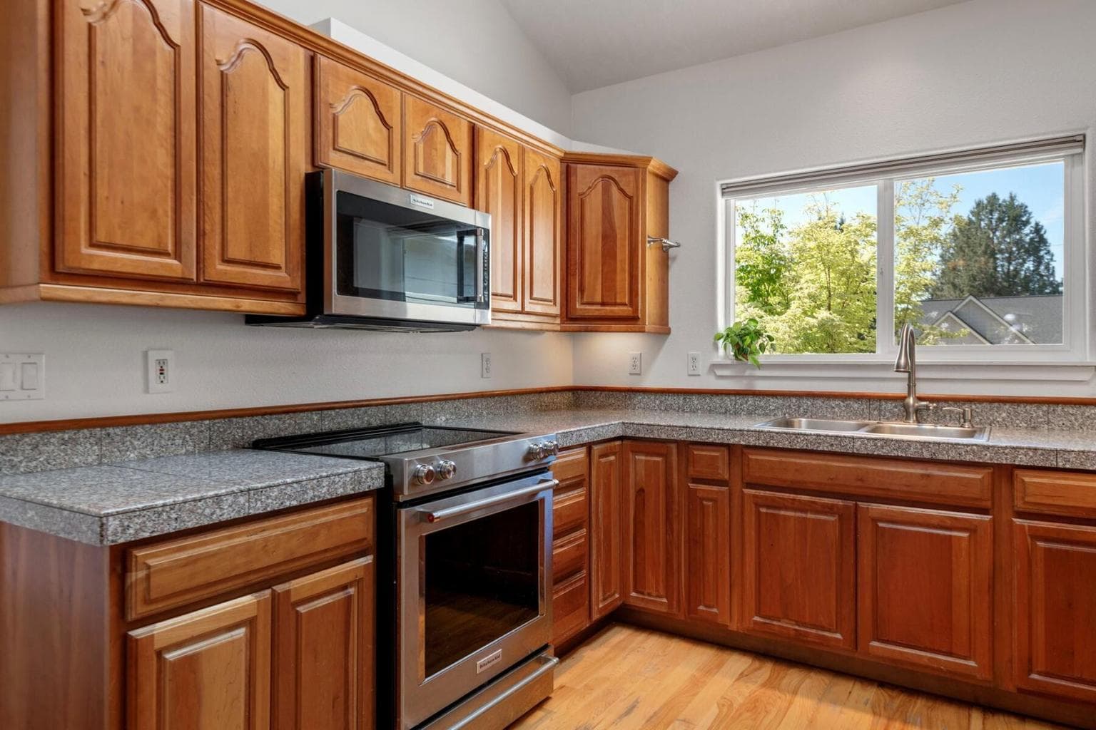 Photo of 20828 Cassin Drive 18 of 32