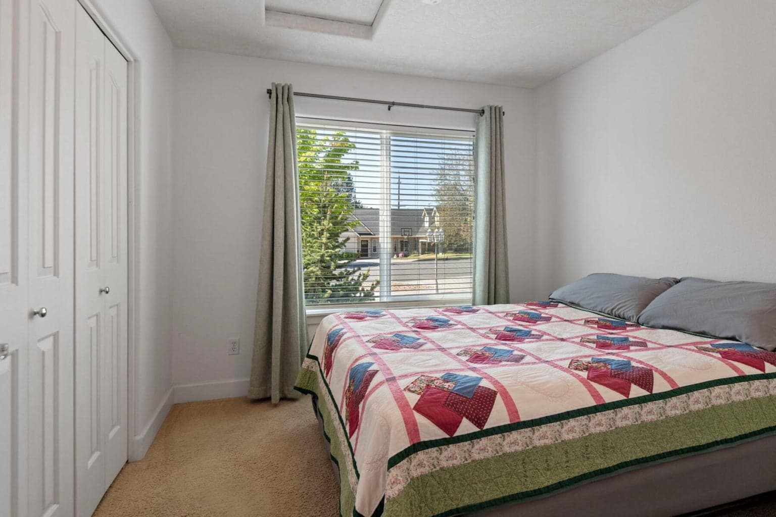 Photo of 20828 Cassin Drive 28 of 32