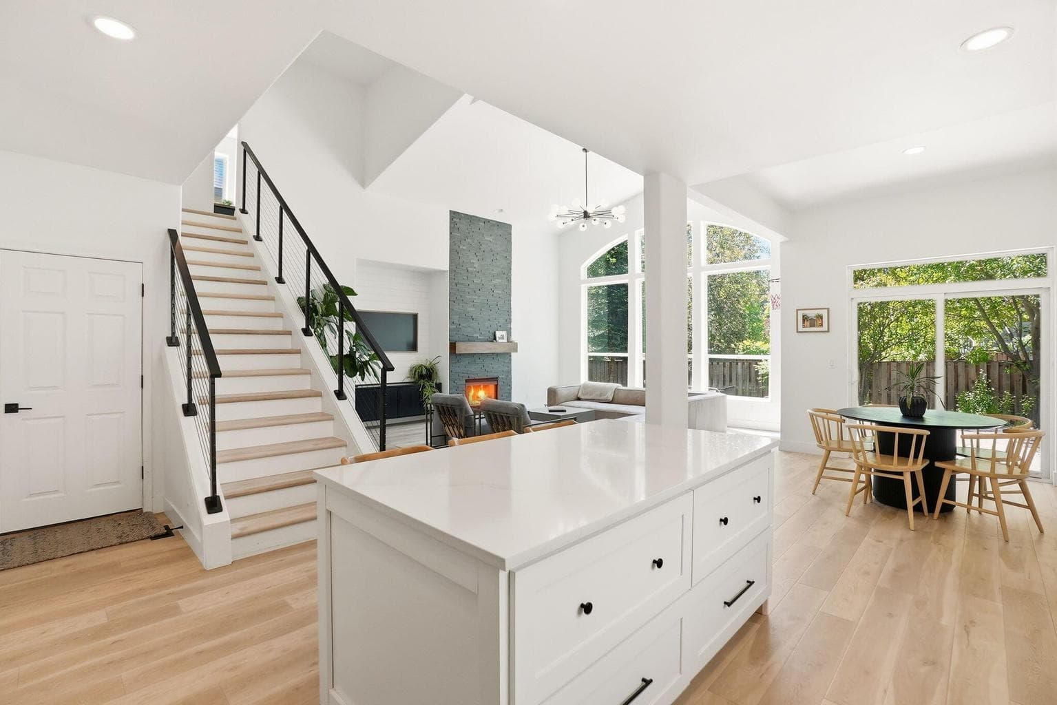Photo of 61038 Snowbrush Drive 15 of 80