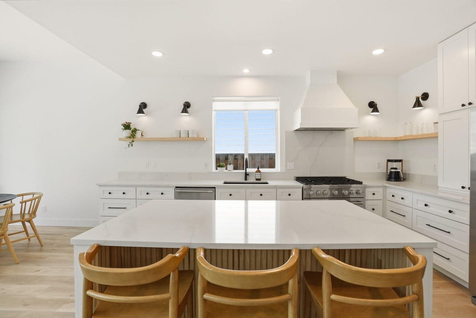 Photo of 61038 Snowbrush Drive 20 of 80